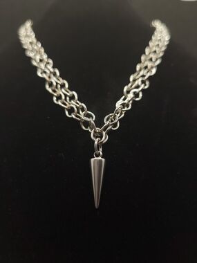 Spike Pendant Chain Necklace
